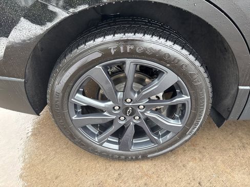 Used 2022 Chevrolet Equinox RS w/ Infotainment Package image 15