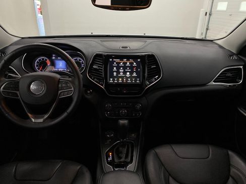 Used 2019 Jeep Cherokee Limited w/ Luxury Group AWD/4WD image 21