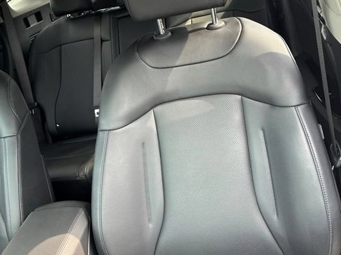 Used 2025 Kia Sportage EX FWD image 14