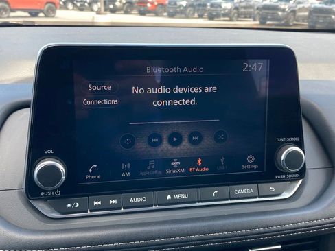 Used 2025 Nissan Rogue SV image 19