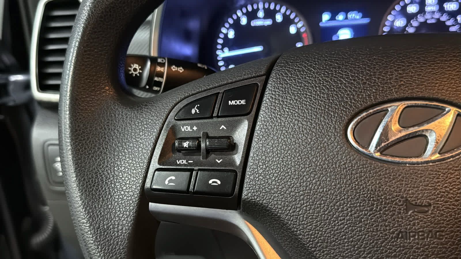 Used 2019 Hyundai Tucson SE AWD/4WD image 12