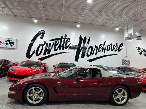 Used 2003 Chevrolet Corvette Convertible w/ Preferred Equipment Group1 RWD image 2