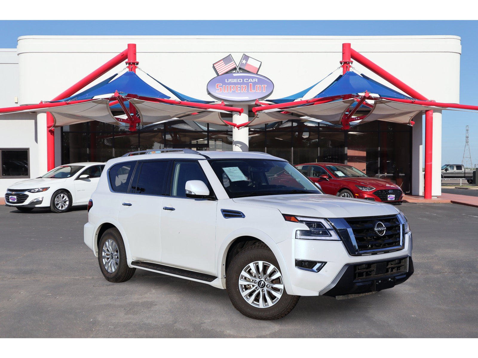 Used 2024 Nissan Armada SV AWD/4WD image 1