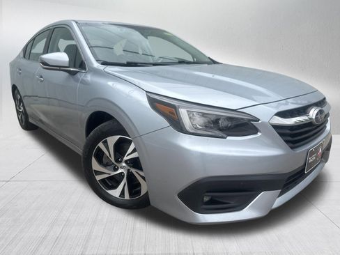 Used 2022 Subaru Legacy Premium AWD/4WD image 3