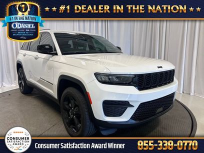 Used 2024 Jeep Grand Cherokee Altitude