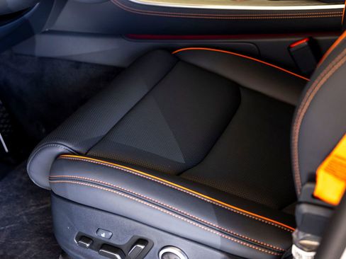 New 2026 Genesis GV70 2.5T Sport Prestige AWD/4WD image 19