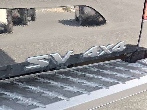 Certified 2024 Nissan Titan SV w/ SV Bronze Edition Package image 34