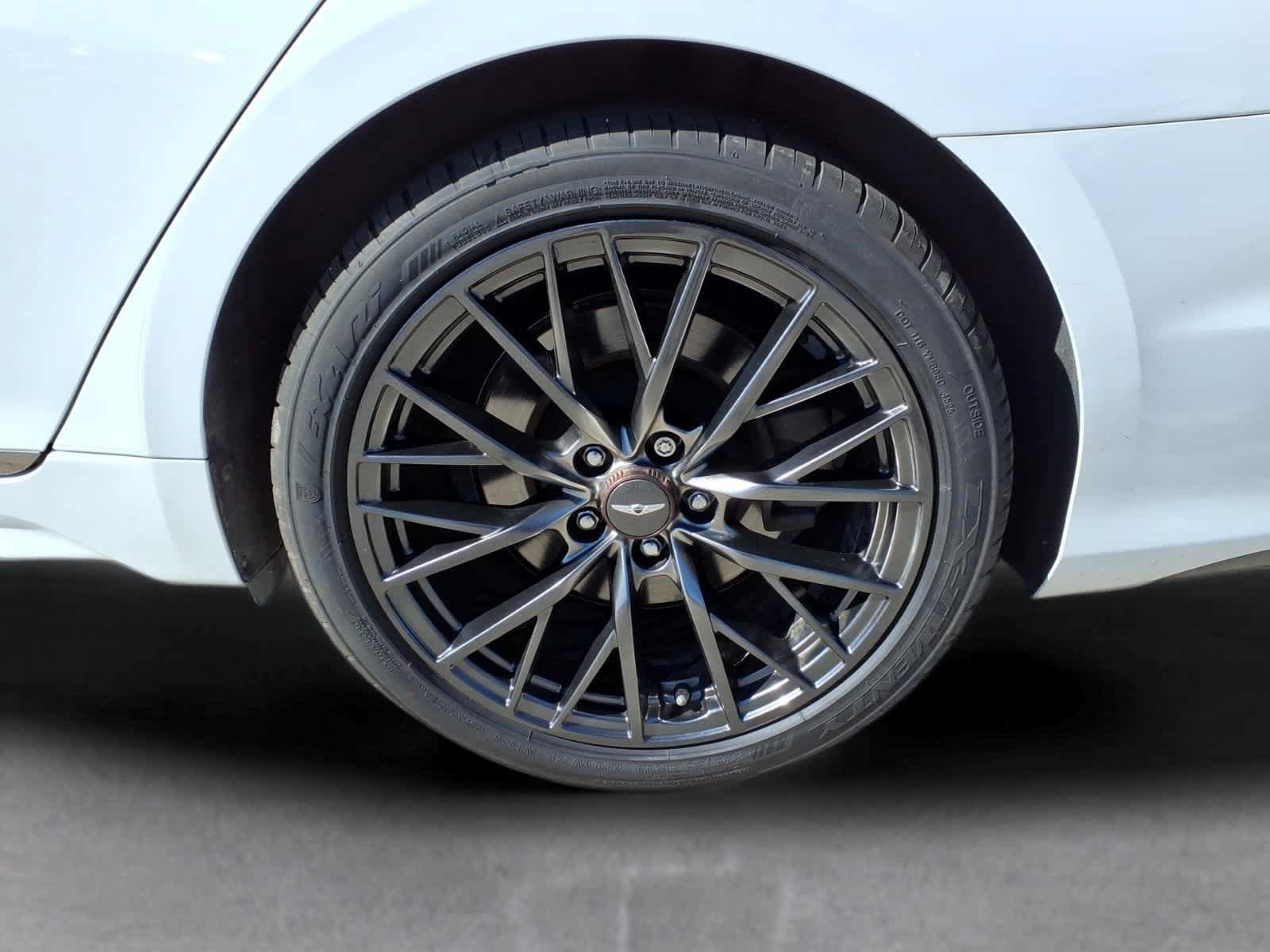 Used 2018 Genesis G80 3.3T Sport RWD image 9