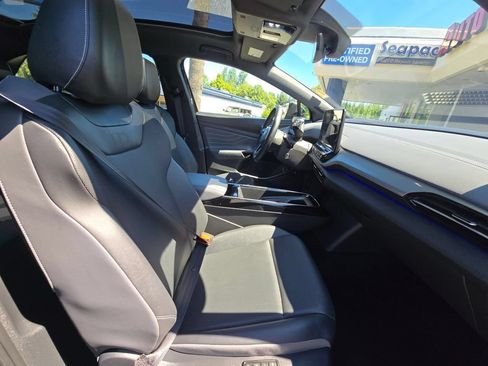 Used 2023 Volkswagen ID.4 Pro S RWD image 11