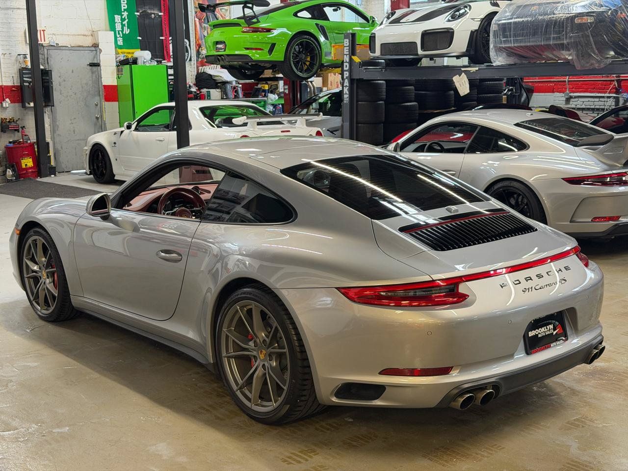 Used 2018 Porsche 911 Carrera 4S AWD/4WD image 10