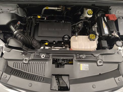 Used 2021 Chevrolet Trax LT w/ LT Convenience Package image 30