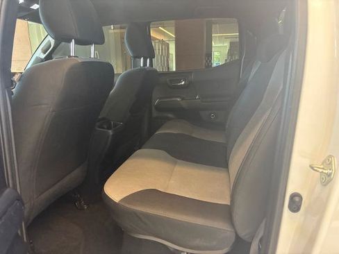 Used 2021 Toyota Tacoma TRD Sport RWD image 11