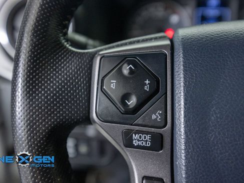 Used 2019 Toyota Tacoma TRD Sport AWD/4WD image 14