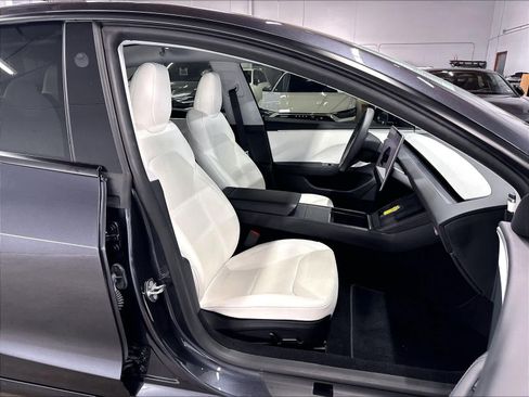 Used 2025 Tesla Model 3 RWD image 10