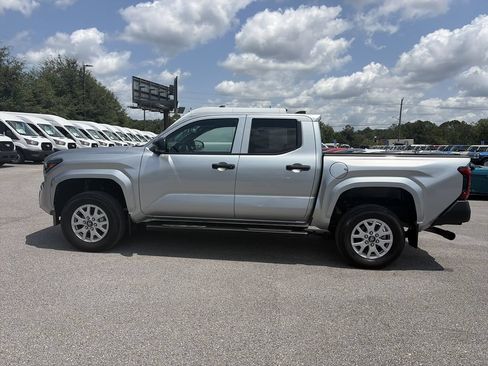 Used 2024 Toyota Tacoma SR RWD image 4