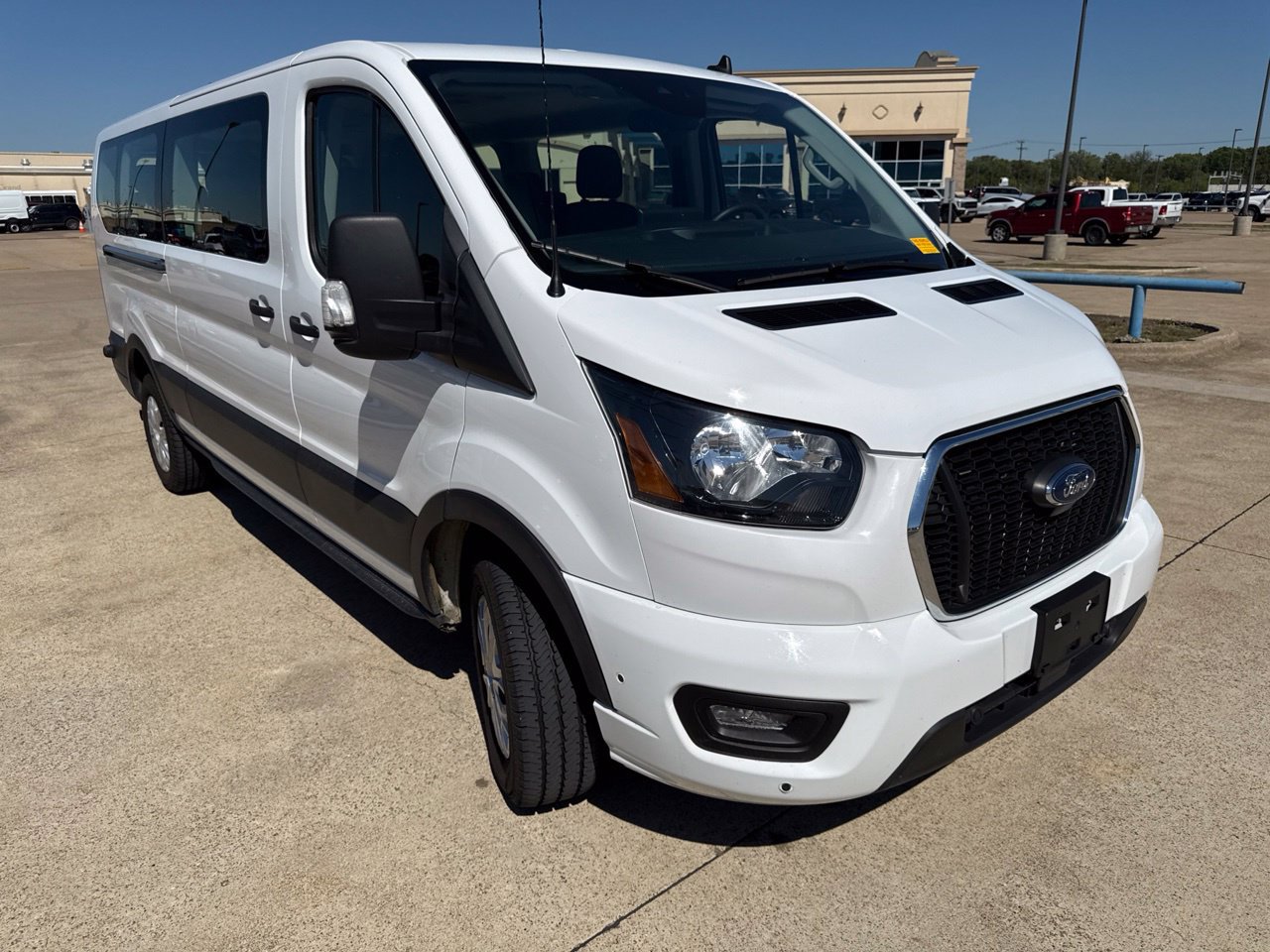 Used 2024 Ford Transit 350 XLT RWD image 17