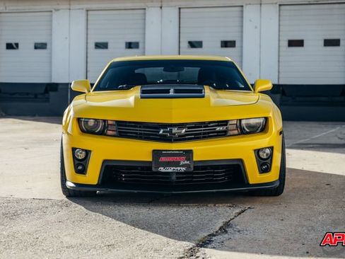 Used 2013 Chevrolet Camaro ZL1 image 26
