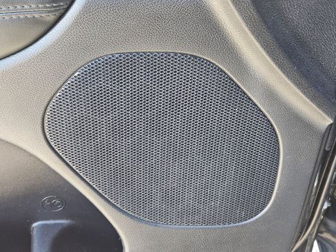 Used 2021 Jeep Grand Cherokee Limited RWD image 12