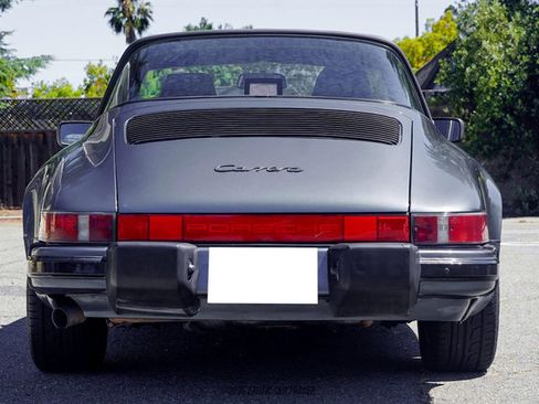 Used 1987 Porsche 911 Carrera RWD image 20