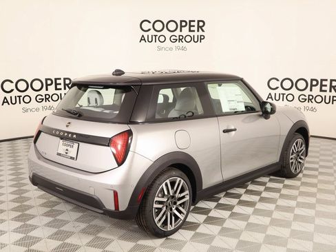 New 2025 MINI Cooper 2-Door Hardtop FWD image 21