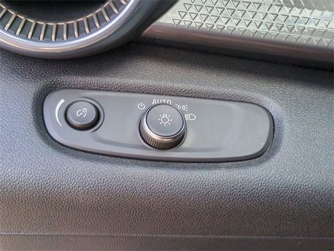 Certified 2024 Chevrolet Trax ACTIV w/ Sunroof Package image 18