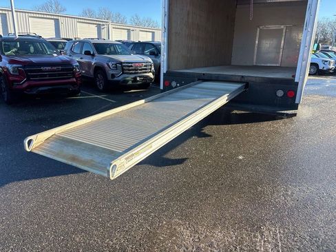 Used 2022 GMC Savana 3500 w/ Power Convenience Package image 6