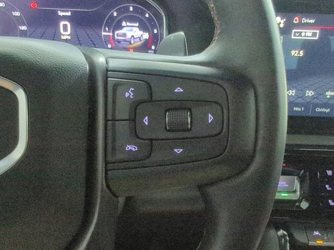Used 2024 GMC Sierra 1500 AT4 w/ AT4 Preferred Package AWD/4WD image 17