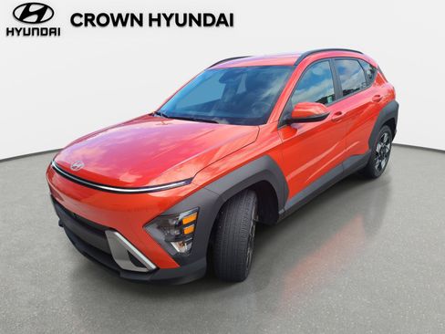 Used 2024 Hyundai Kona SEL image 1