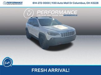 Used 2019 Jeep Cherokee Trailhawk w/ Cold Weather Group video 1