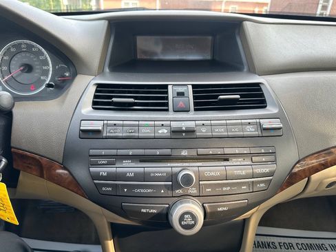 Used 2009 Honda Accord EX-L image 17