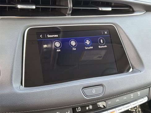 Certified 2023 Cadillac XT4 Premium Luxury image 14