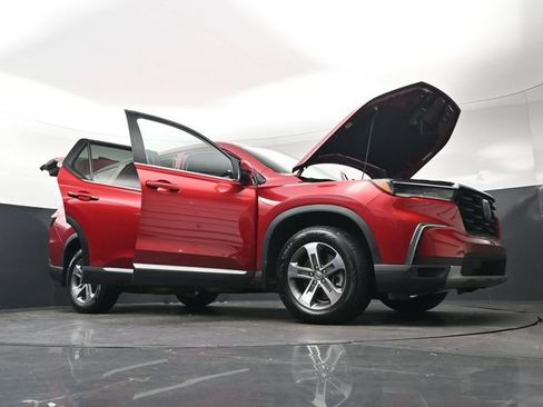 Certified 2025 Honda Pilot EX-L image 32