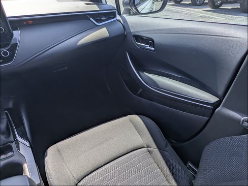 Used 2022 Toyota Corolla SE FWD image 14