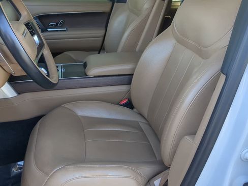 Certified 2023 Land Rover Range Rover Long Wheelbase Autobiography image 16