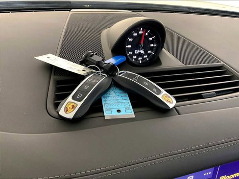 Certified 2023 Porsche Panamera 4S image 21
