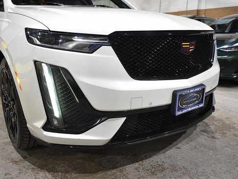 Used 2020 Cadillac XT6 Sport w/ LPO, Floor Liner Package image 4