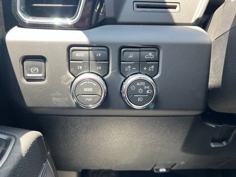 New 2026 GMC Sierra 2500 Denali AWD/4WD image 18