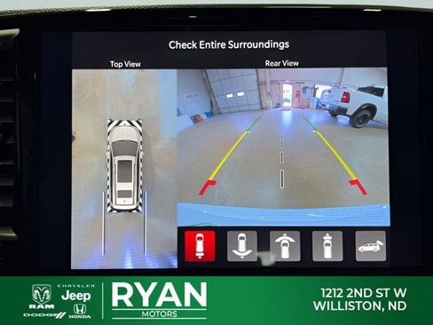 New 2026 Chrysler Pacifica Pinnacle image 24