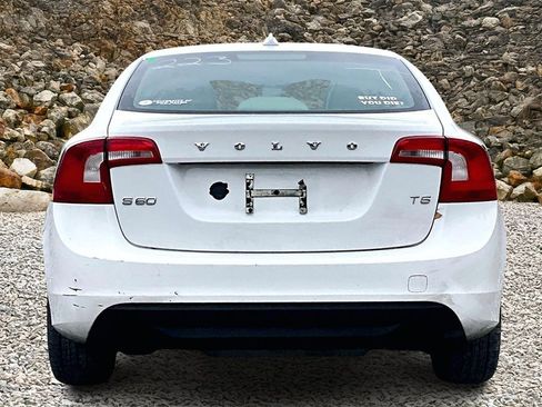 Used 2012 Volvo S60 T5 image 4