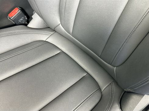 Used 2021 BMW 430i Coupe w/ Convenience Package image 19