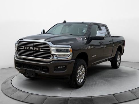 Used 2024 RAM 2500 Laramie w/ Safety Group AWD/4WD image 8