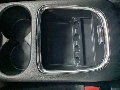 Used 2020 Dodge Grand Caravan GT FWD image 20