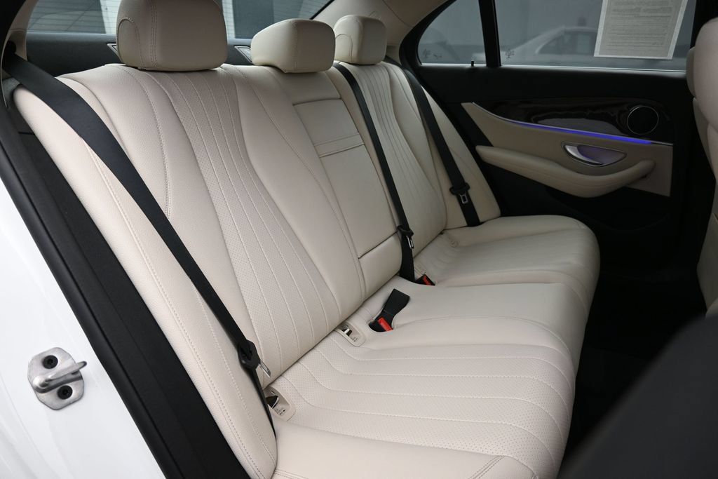Used 2019 Mercedes-Benz E 300 4MATIC image 23