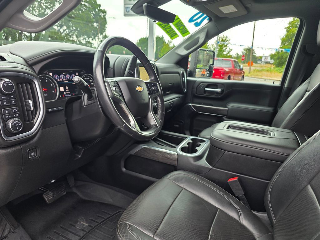Used 2020 Chevrolet Silverado 2500 LTZ w/ LTZ Premium Package AWD/4WD image 8