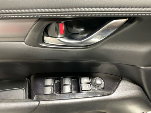 Used 2020 MAZDA CX-5 Touring image 10