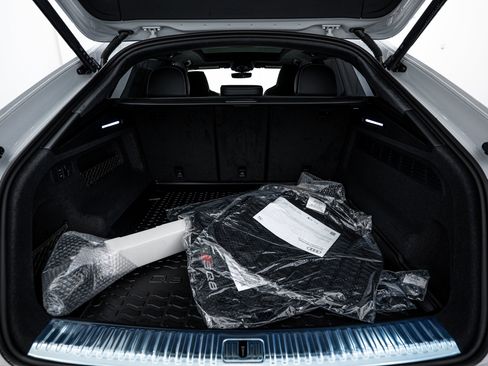 New 2026 Audi SQ8 Prestige image 21