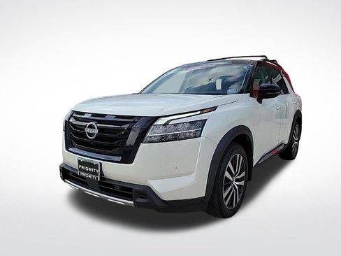 Used 2023 Nissan Pathfinder Platinum AWD/4WD image 1