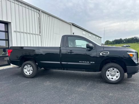 Used 2018 Nissan Titan S w/ S Utility Package AWD/4WD image 4
