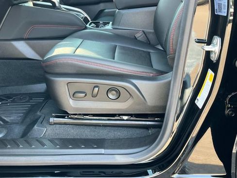 Certified 2025 Chevrolet Colorado Z71 w/ Z71 Convenience Package 2 image 24