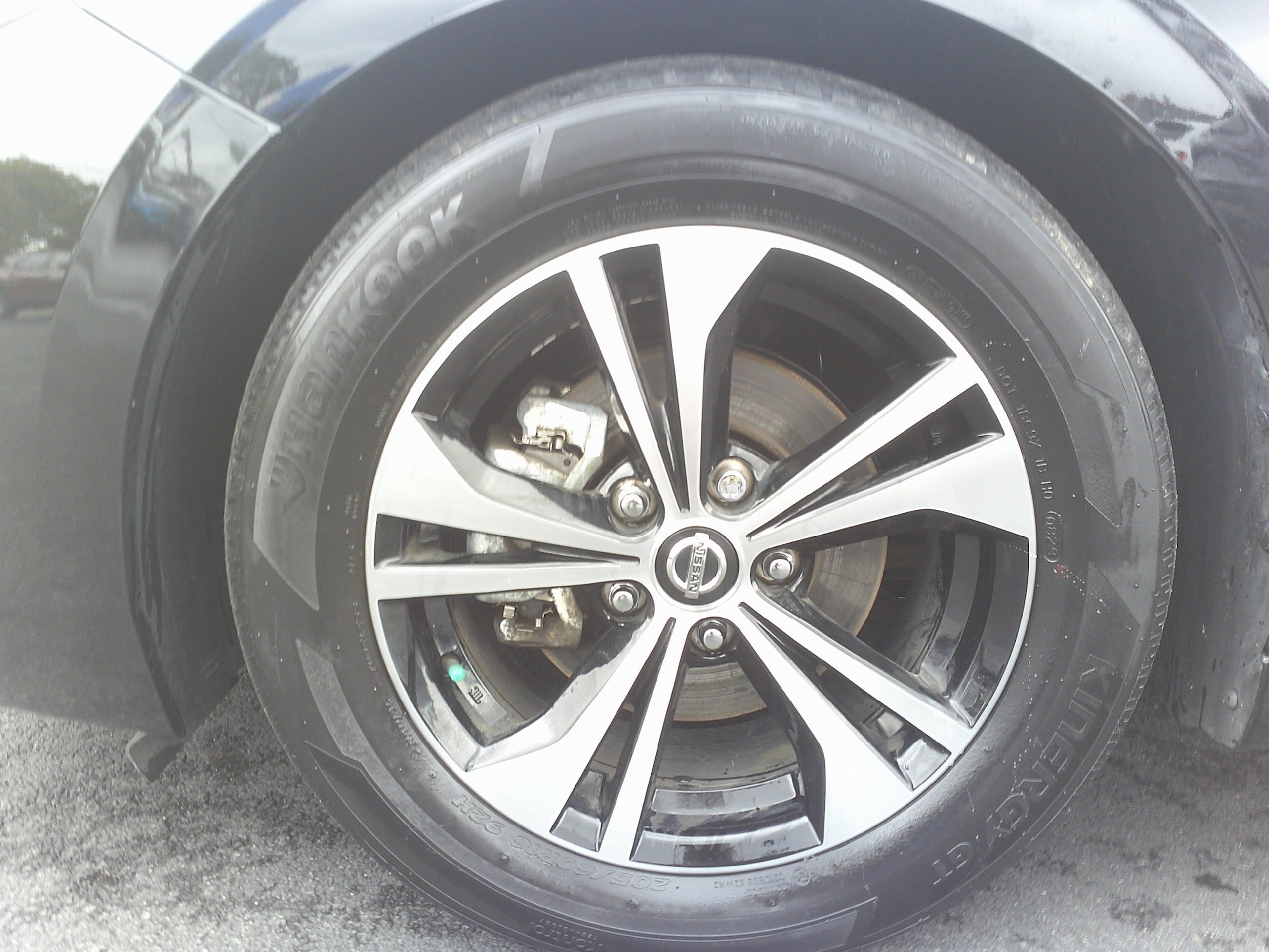 Used 2023 Nissan Sentra SV FWD image 12